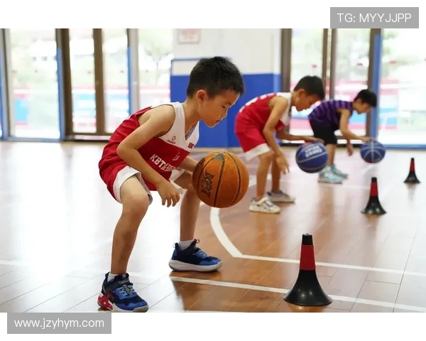 从零开始学打篮球基础技巧入门指南掌握必备规则与训练方法