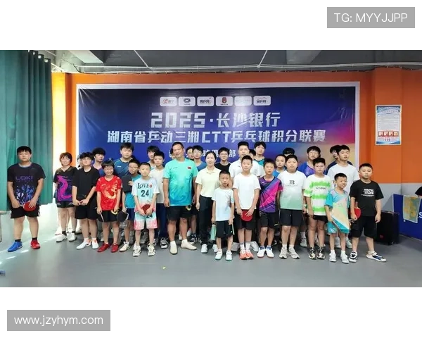 激烈对决乒乓球挑战赛开幕 各路高手云集一决高下挑战极限